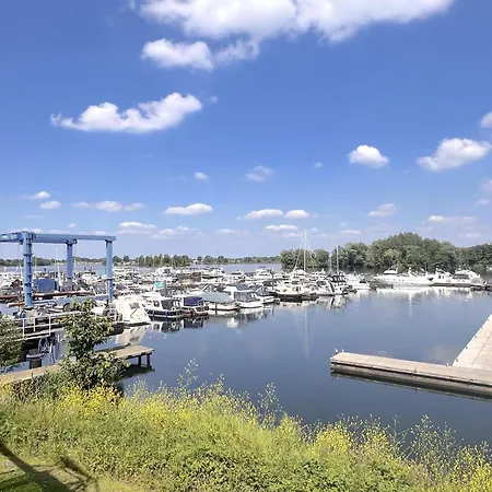 Havenzicht شقة Maasbommel