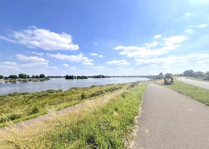 Havenzicht Apartment Maasbommel